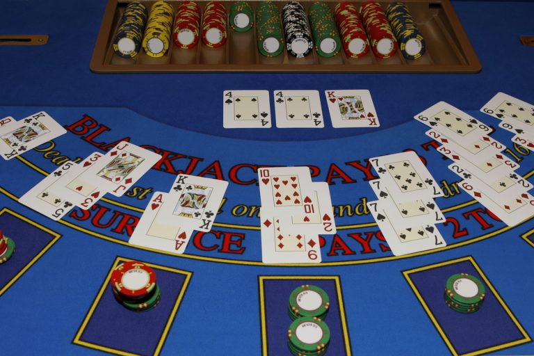 Card Games You Can Play at Casino